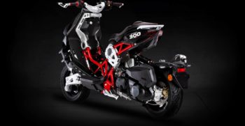 italjet-dragster-300cc-black-red-3-4-ar