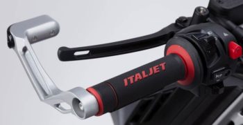 italjet-dragster-300cc-black-red-poignee-frein